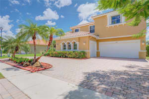1251 SW 189th Ave, Pembroke Pines, FL 33029, Sold 06/15/20