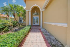 1251 SW 189th Ave, Pembroke Pines, FL 33029, Sold 06/15/20