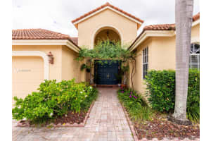 2642 W Abiaca Cir, Davie, FL 33328, Sold 10/11/19
