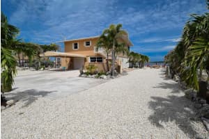 626 Island Dr, Key Largo, FL 33037, Sold 12/05/19