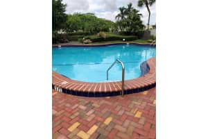 4700 SW 67th Ave APT P2, Miami, FL 33155, Sold 09/30/19