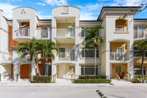 2747 NE 184th Way, Aventura, FL 33160, Sold 11/08/19
