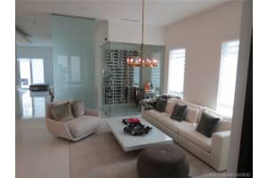 8219 NW 34th St, Doral, FL 33122, Sold 12/11/20