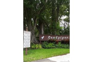 542 NE 199th Ln w5, Miami, FL 33179, Sold 10/23/19