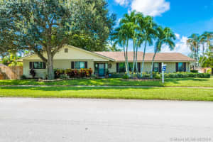 5800 SW 87th Way, Cooper City, FL 33328, Sold 10/03/19
