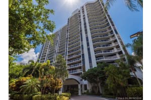 3640 Yacht Club Dr, Aventura, FL 33180, Sold 11/20/19