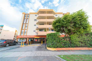 1750 W 46th St, Hialeah, FL 33012, Sold 08/14/19