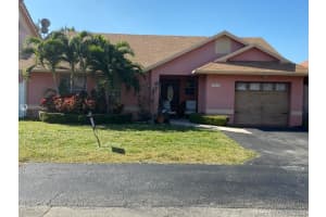 18670 NW 78th Ave, Hialeah, FL 33015, Sold 05/04/20