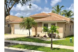 281 W Royal Cove Cir, Davie, FL 33325, Sold 10/15/19