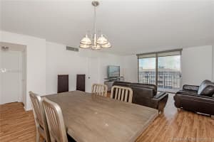 427 Golden Isles Dr #4j, Hallandale Beach, FL 33009, Sold 02/27/20