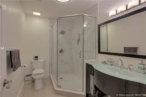 21224 Harbor Way, Miami, FL 33180, Sold 11/22/19