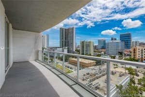 315 NE 3rd Ave, Fort Lauderdale, FL 33301, Sold 02/29/20