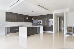 3250 NE 188th St, Aventura, FL 33180, Sold 11/22/19
