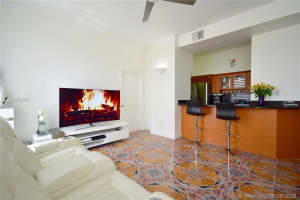 7420 W 20th Ave, Hialeah, FL 33016, Sold 10/08/20