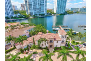 3901 Island Estates Dr, Miami, FL 33160, Sold 04/30/21