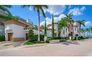 3901 Island Estates Dr, Miami, FL 33160, Sold 04/30/21