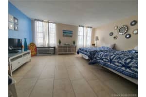 710 Washington Ave, Miami Beach, FL 33139, Sold 04/17/20