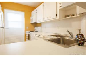 400 N Federal Hwy, Deerfield Beach, FL 33441, Sold 02/24/20
