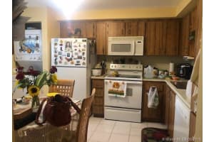 900 Colony Point Cir, Pembroke Pines, FL 33026, Sold 12/19/19