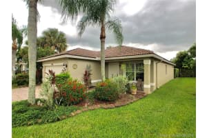 11852 SW 7th St, Pembroke Pines, FL 33025, Sold 10/08/19