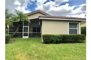 11852 SW 7th St, Pembroke Pines, FL 33025, Sold 10/08/19