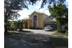 8245 NW 156th Terrace, Hialeah, FL 33016, Sold 08/18/20