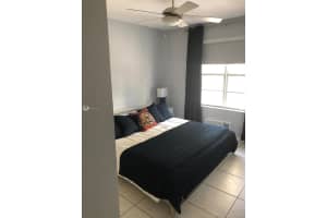 3030 Collins Ave #2h, Miami Beach, FL 33140, Sold 10/07/19