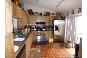 333 &, 335 Ives Dairy Rd, Miami, FL 33179, Sold 07/10/20