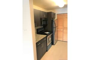 8783 NW 39th St, Sunrise, FL 33351, Sold 01/08/20