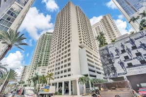 170 SE 14th St, Miami, FL 33131, Sold 02/27/20