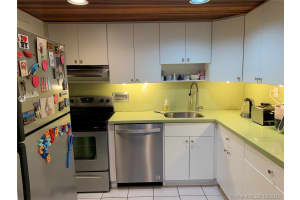 7928 West Dr, North Bay Village, FL 33141, Sold 03/16/20