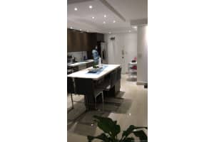 401 Ocean Dr, Miami Beach, FL 33139, Sold 09/27/19