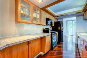 21085 NE 34th Ave, Aventura, FL 33180, Sold 10/09/20