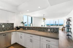 8233 Harding Ave, Miami Beach, FL 33141, Sold 12/11/19