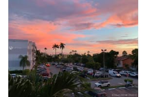 8261 NW 8th St, Miami, FL 33126, Sold 09/30/19