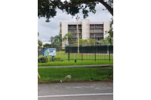 14203 SW 66th St, Miami, FL 33183, Sold 01/09/20