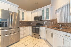 1913 Landing Way, Weston, FL 33326, Sold 04/24/20