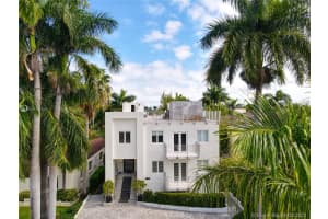 215 Palm Ave, Miami Beach, FL 33139, Sold 07/01/21
