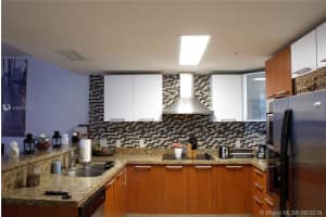 170 SE 14th St, Miami, FL 33131, Sold 02/24/20