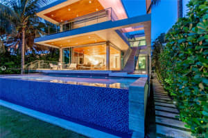 280 S Coconut Ln, Miami Beach, FL 33139, Sold 05/12/20