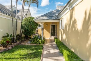 9941 NW 48th St Cir, Doral, FL 33178, Sold 10/10/19