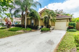 9034 SW 212th Ln, Cutler Bay, FL 33189, Sold 08/07/20