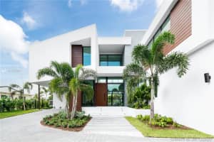 500 Oleander Dr, Hallandale Beach, FL 33009, Sold 12/18/20