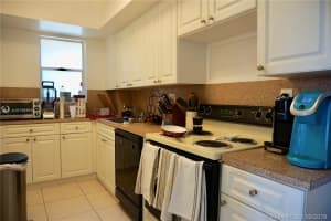 8775 Park Blvd, Miami, FL 33172, Sold 10/25/19