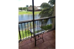 10155 NW 9th St Cir, Miami, FL 33172, Sold 11/04/19