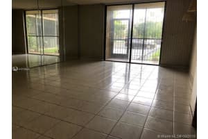 8615 NW 8th St, Miami, FL 33126, Sold 10/08/19