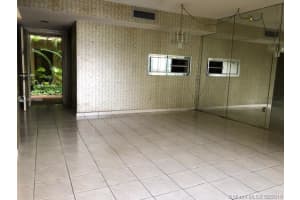 8615 NW 8th St, Miami, FL 33126, Sold 10/08/19