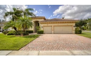 19122 SW 65th St, Fort Lauderdale, FL 33332, Sold 11/05/19