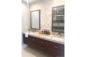 18860 NW 86th Ave, Hialeah, FL 33015, Sold 10/23/19