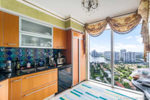 18911 Collins Ave, Sunny Isles Beach, FL 33160, Sold 11/19/19